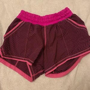 lululemon shorts size 4 adjustable
